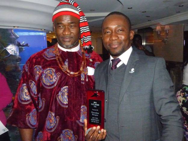 12038702_1016280328422781_7413460365114804743_o (1)