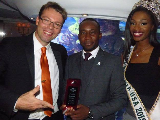 12045629_1016280211756126_1656791232719113048_o (1)